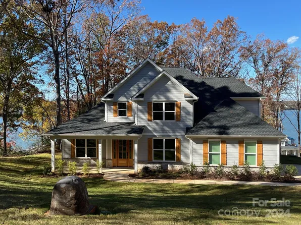 8842 Lynn Parker Ln, Charlotte, NC 28208