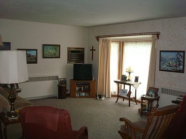 3rd image of 1056 1st Ave