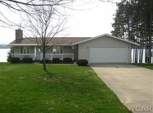 1062 Clubhouse Dr, Weidman, MI 48893