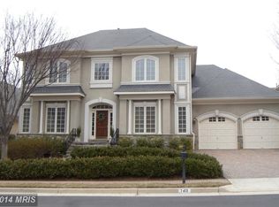 Mapleです。 7439 Old Maple Sq, Mc Lean, VA 22102 | Zillow