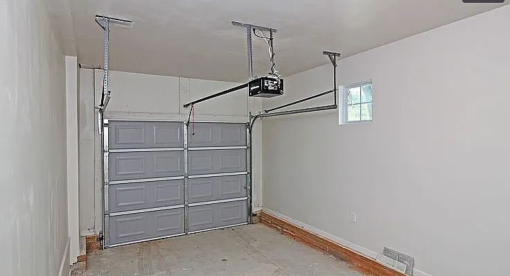 2nd image of 1992 Rogers Ave SW