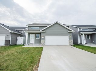 2732 11th St W, West Fargo, ND 58078