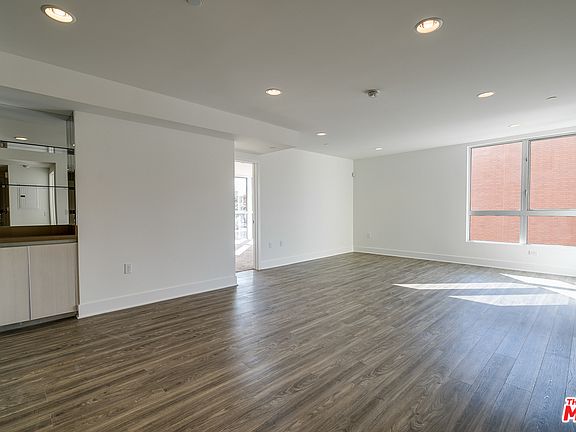 5th image of 10473 Santa Monica Blvd APT 402