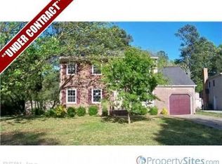 12 Hansom Dr, Poquoson, VA 23662