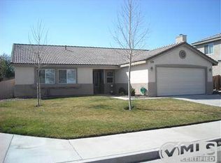 14039 Iris Cv, Victorville, CA 92392