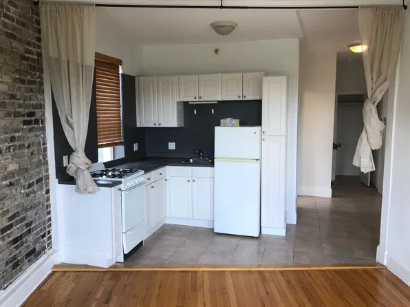 89 Park Dr, Boston, MA