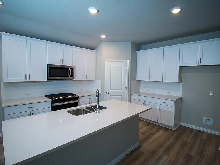 3320 Kingsdown Dr — Photo 15