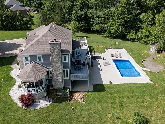 3rd image of 6315 N Bent Pine Dr