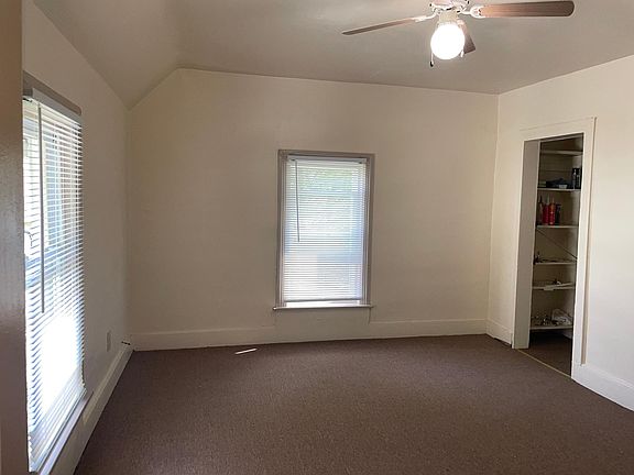 3rd image of 186 Hawley St #4