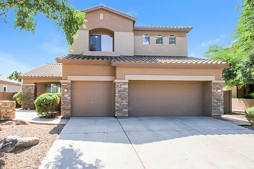 4091 E Carriage Way Photo 1