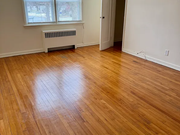 4 Springwood Cir #4I, Hyde Park, NY 12538