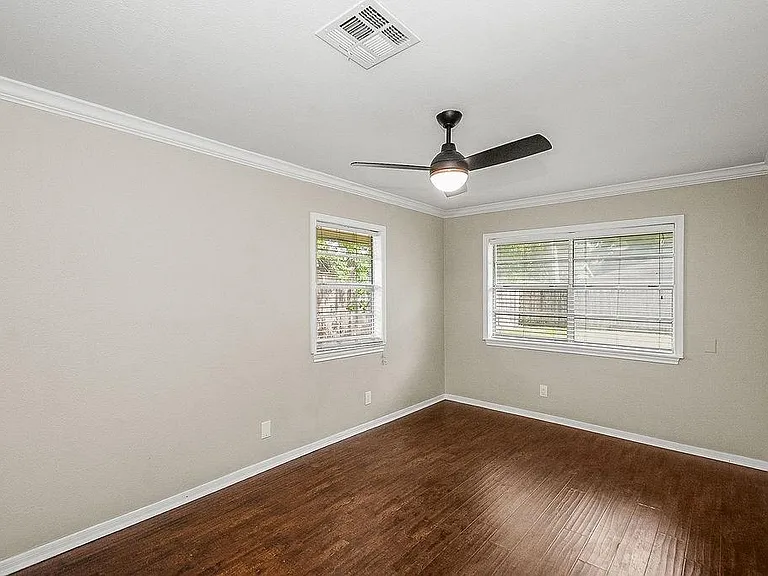 5037 W 43rd St — Photo 24