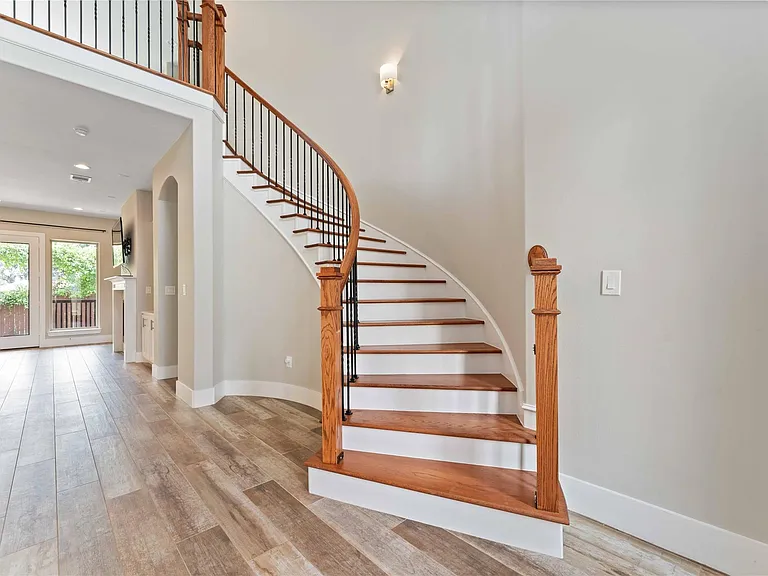 4310 Fernwood Dr — Photo 4