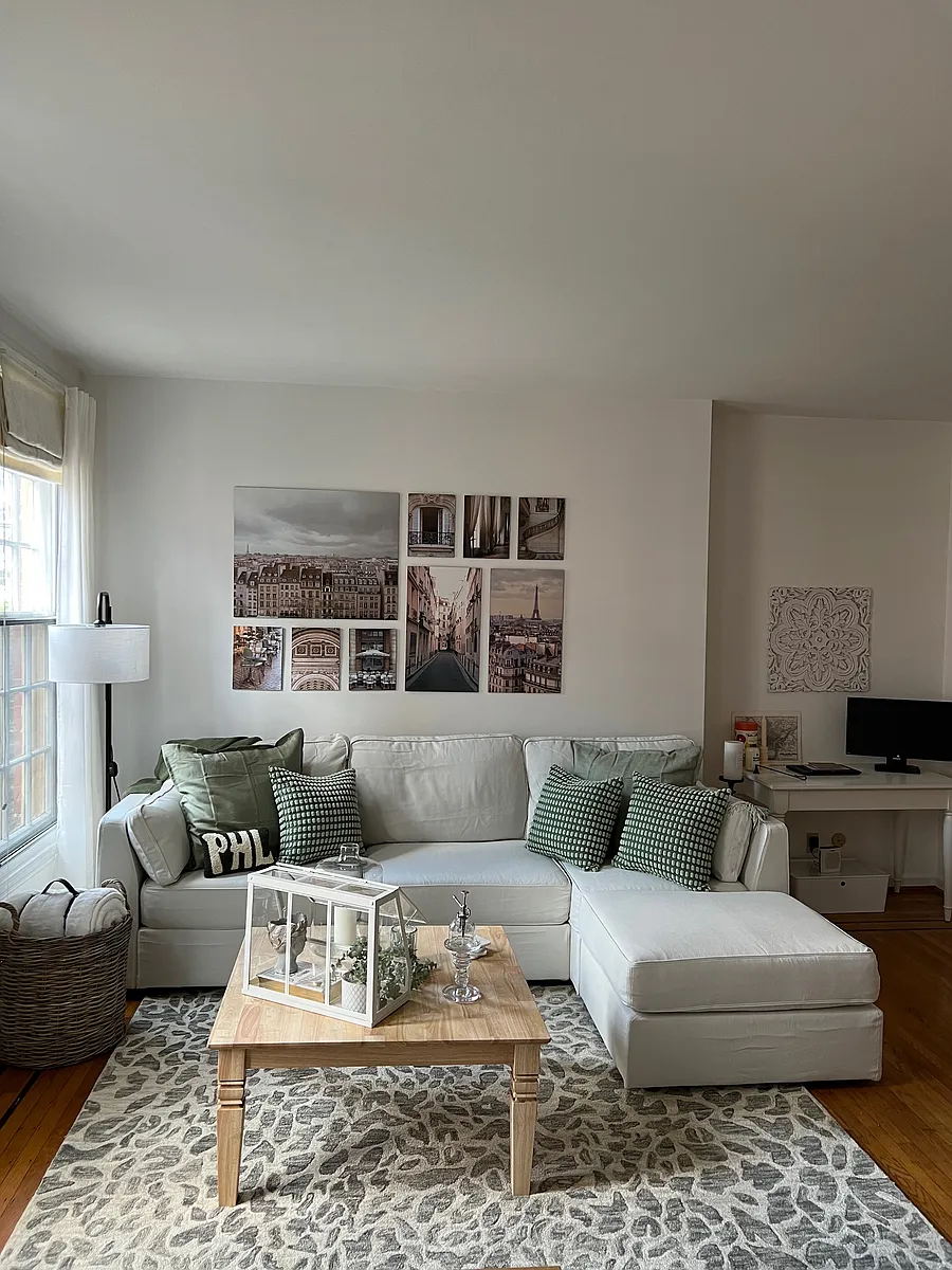 Living room - 1626 Spruce St #3F