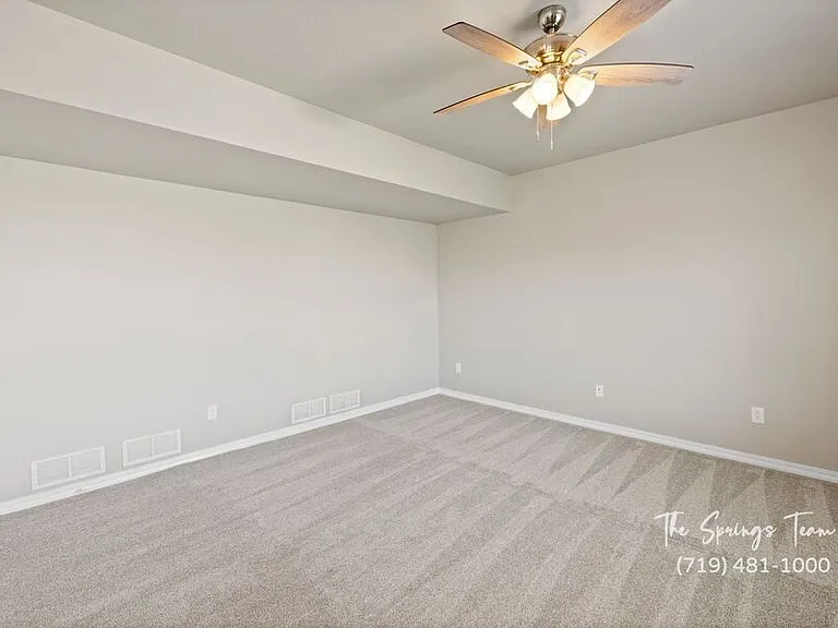 6093 Napa Dr — Photo 16
