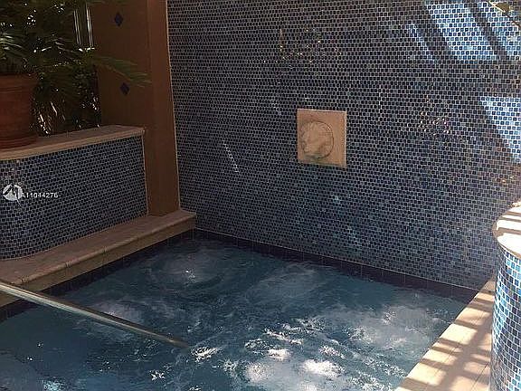 3rd image of 19501 E Country Club Dr APT 108