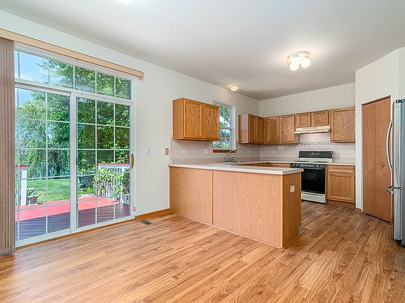 5th image of 1639 Manor Oaks Dr