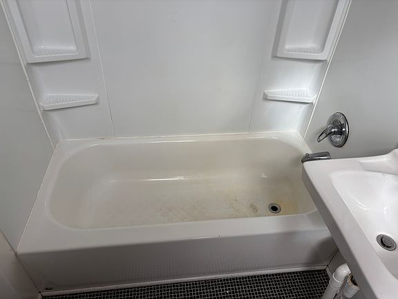 3rd image of 7 S Greenwich St #B