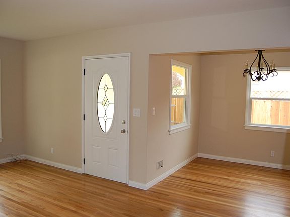 5th image of 6448 Blewett Ave