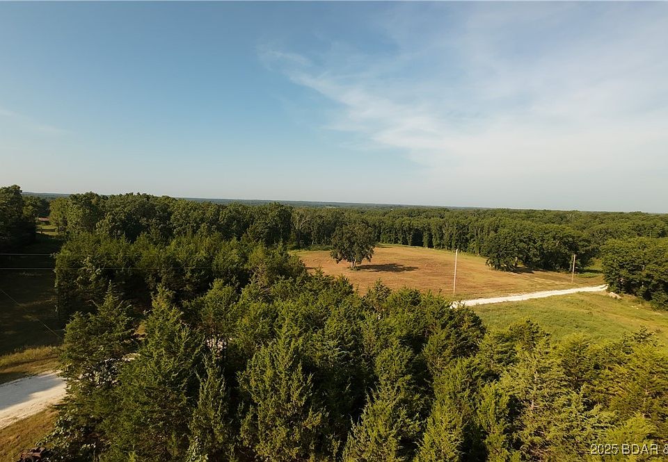 2nd image of 6 Greystone Rd