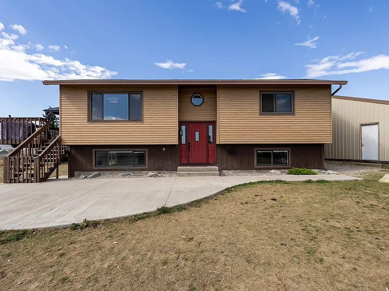 845 Terrence Rd — Photo 1