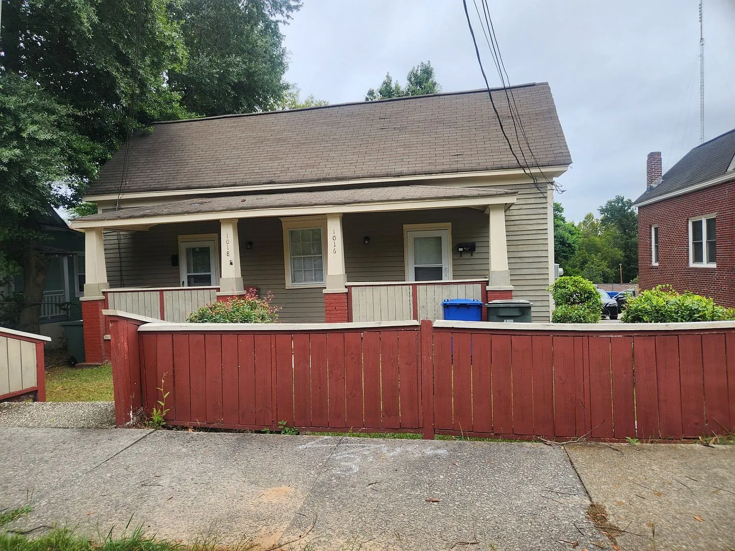 Large 1 Bedroom 1 Bath Five Points Area — Photo 1