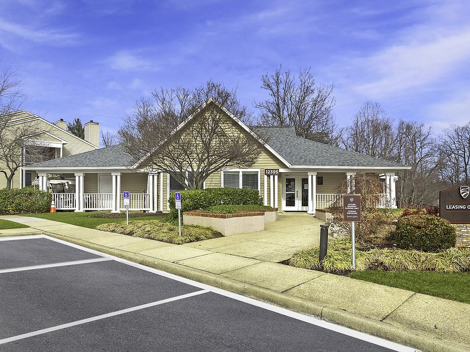 Springwoods at Lake Ridge leasing office