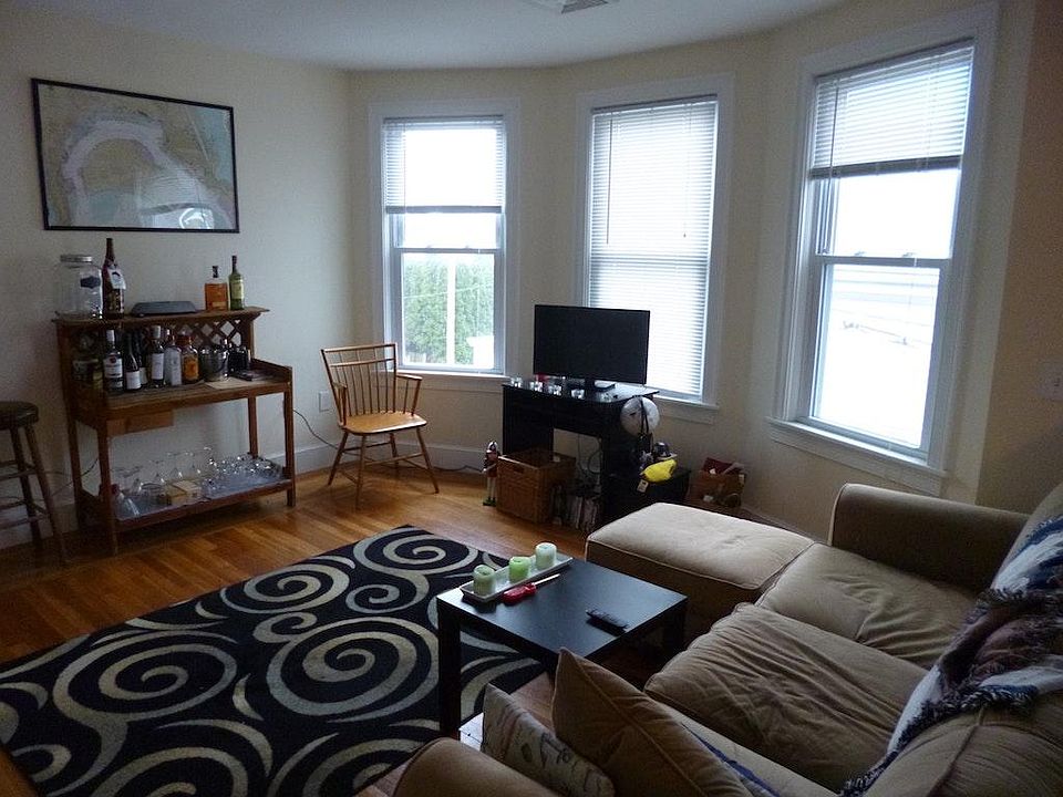 2nd image of 6 Webster St #1