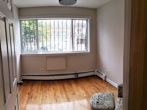 5th image of 196 Ellery St #2
