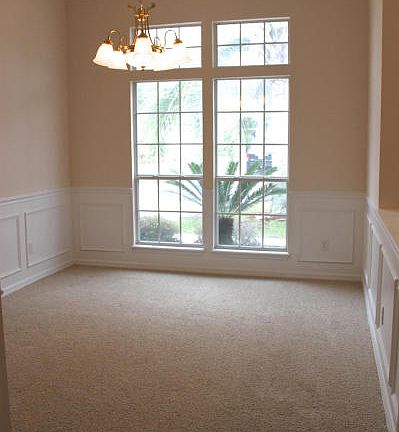 2nd image of 989 Blackberry Ln
