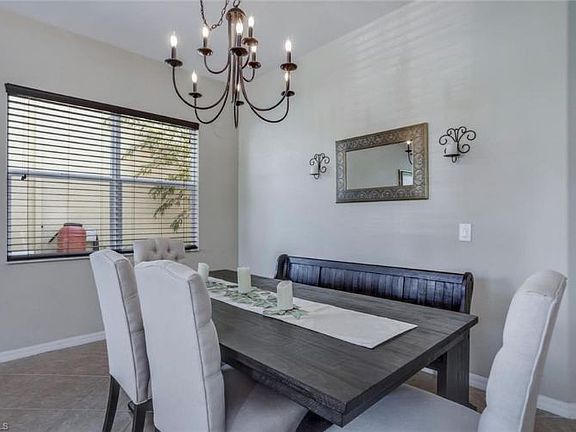 5th image of 2573 Sawgrass Lake Ct