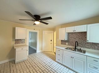 39 Ferry St #2, Suncook, NH 03275