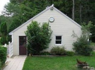 6 Sanborn Dr, Newfields, NH 03856