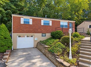 111 Greenview Dr, Verona, PA 15147
