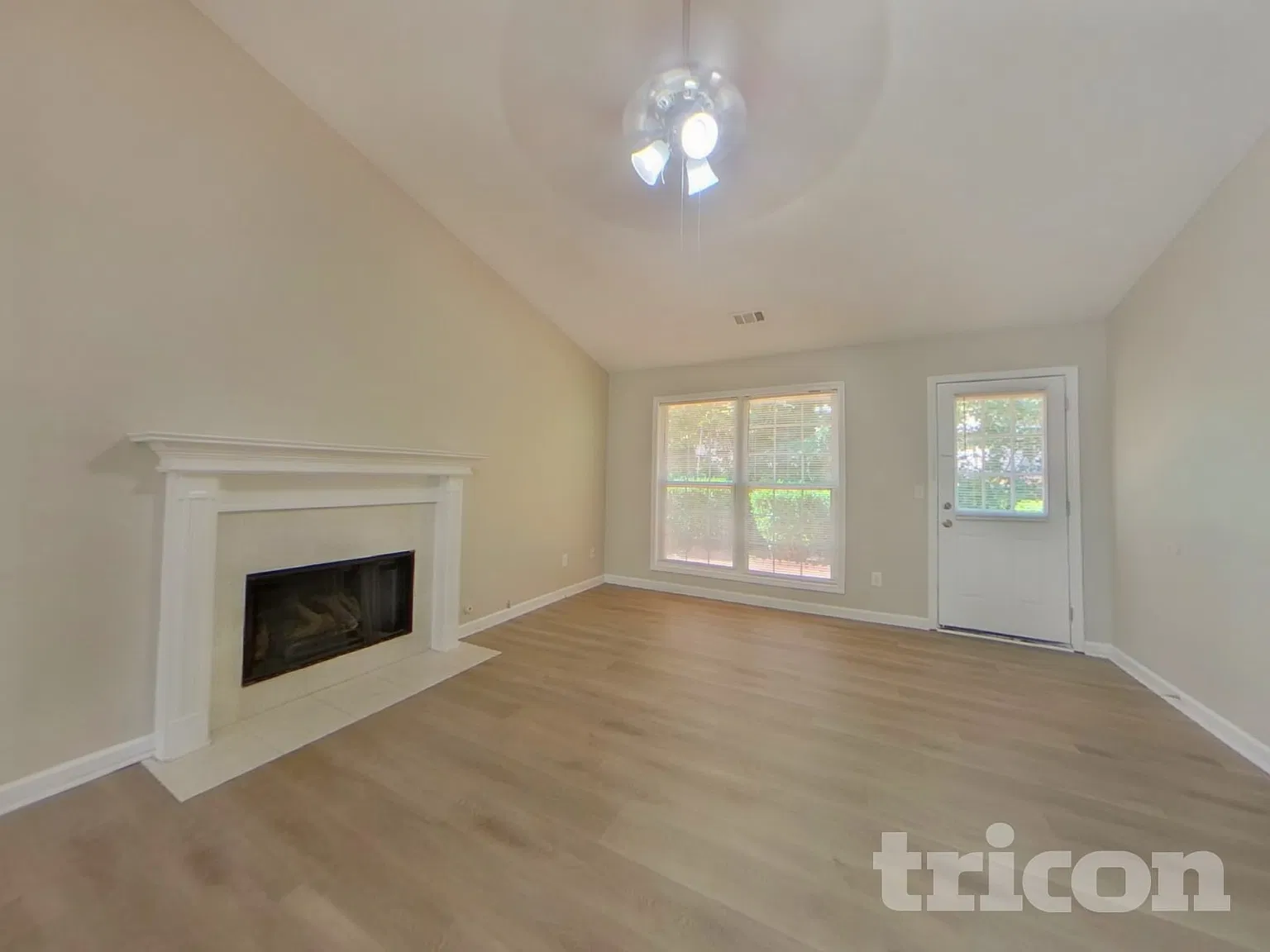 225 Tambec Trace NW Lilburn GA — Photo 2