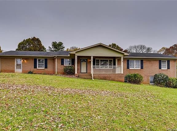 2nd image of 113 McAdam Ln