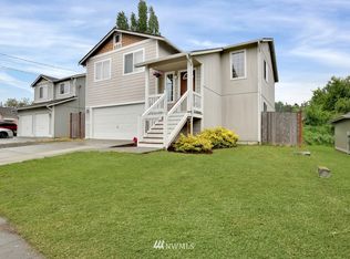 9023 McKinley Ave E, Tacoma, WA 98445