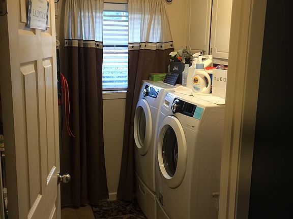 4th image of 4406 Memorial Dr