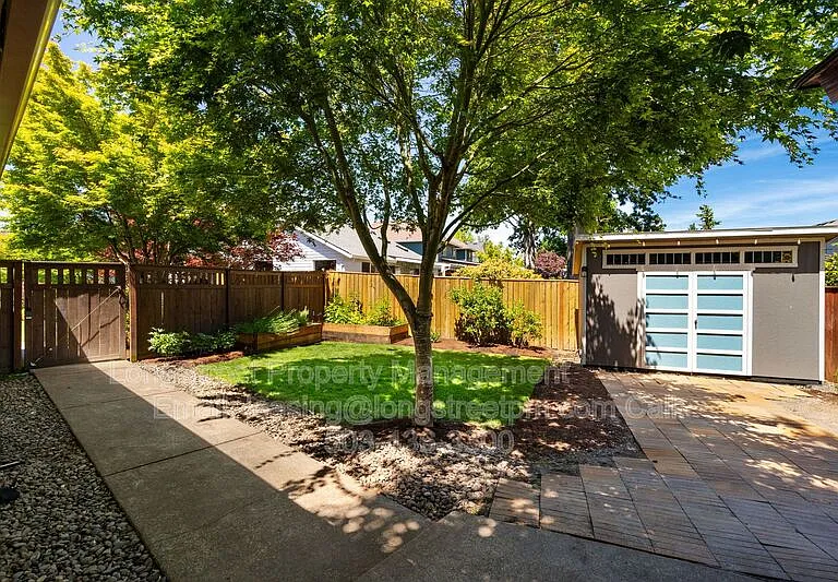 3144 NE 2nd Ct — Photo 72