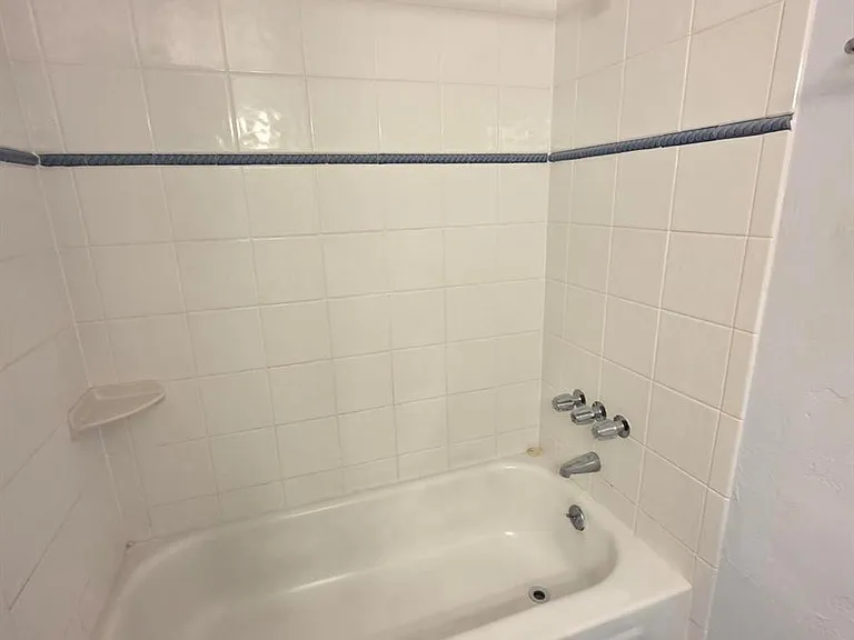 1001 Three Islands Blvd #36 — Photo 5