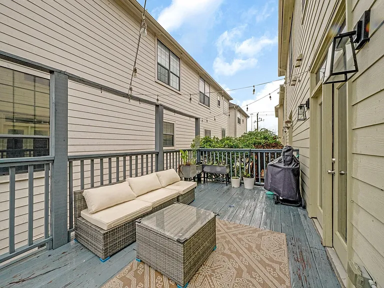5323 Nolda St #D — Photo 9