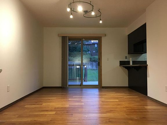 5th image of 808 Overdale Dr