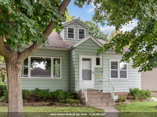 420 Annex Ave, Oshkosh, WI 54901