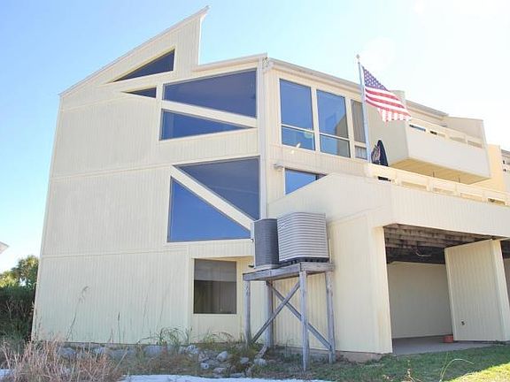 2nd image of 8520 Gulf Blvd APT 20