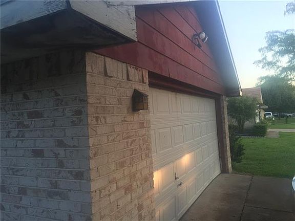 3rd image of 630 Jamestown Dr