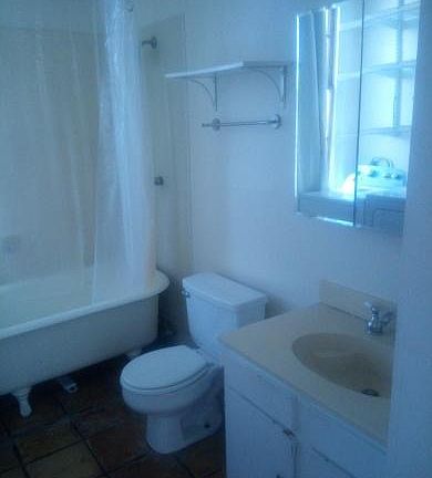 5th image of 2857 Grand Ave