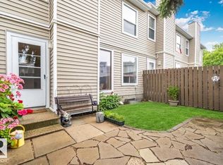 622 Saddleback Rd NW, Edmonton, AB T6J4Z3