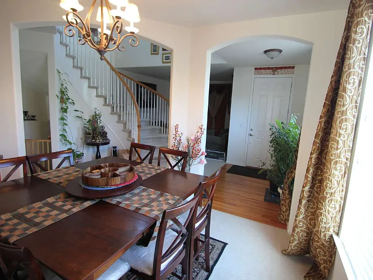 5420 Heatherton Ln — Photo 7