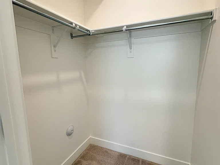 682 Benedict Dr — Photo 12