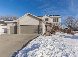 3505 Woodbury Ct S, Fargo, ND 58103